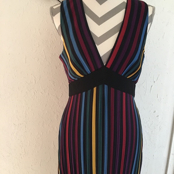 BCBG SRIPED MAXI DRESS - Picture 4 of 7